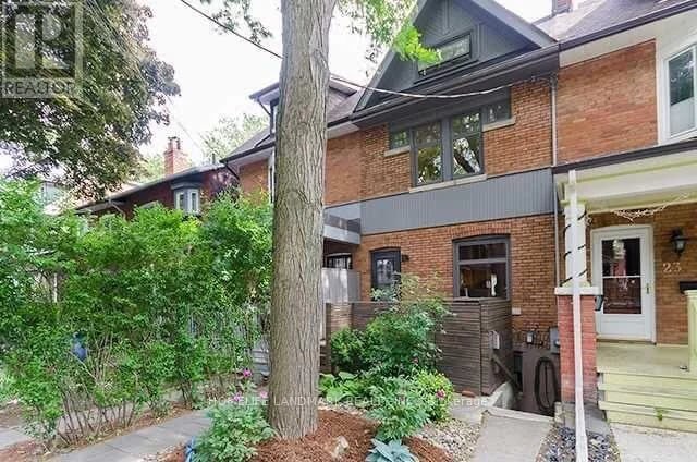 #Basement 21 PALMERSTON Gardens, Toronto (Annex), Ontario, M6G1V8, Toronto (Annex), Ontario — photo 1 of 5