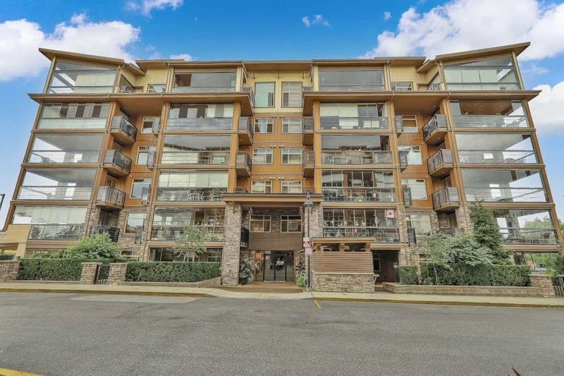 #A303 20716 WILLOUGHBY TOWN CENTRE Drive, Langley, British Columbia, V2Y3J7, Langley, British Columbia — photo 1 of 5