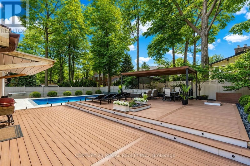 3308 Grassfire Crescent, Mississauga (Applewood), Ontario, L4Y3K1, Mississauga (Applewood), Ontario — photo 1 of 5