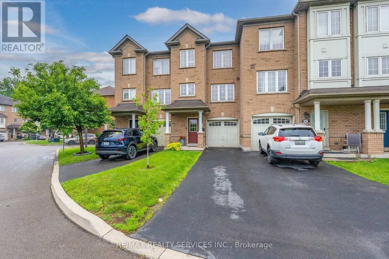 #65 470 Beach Boulevard, Hamilton (Hamilton Beach), Ontario, L8H6X2, Hamilton (Hamilton Beach), Ontario — photo 1 of 5