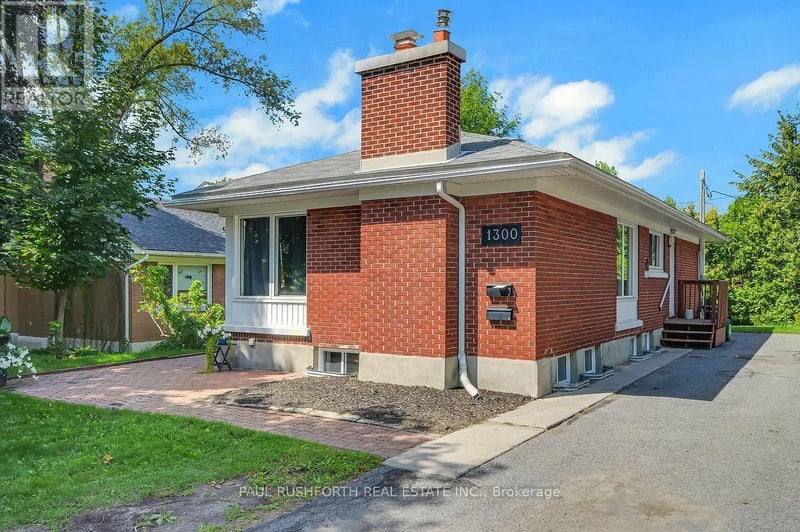1300 Field Street, Ottawa, Ontario, K2C2R3, Ottawa, Ontario — photo 1 of 5