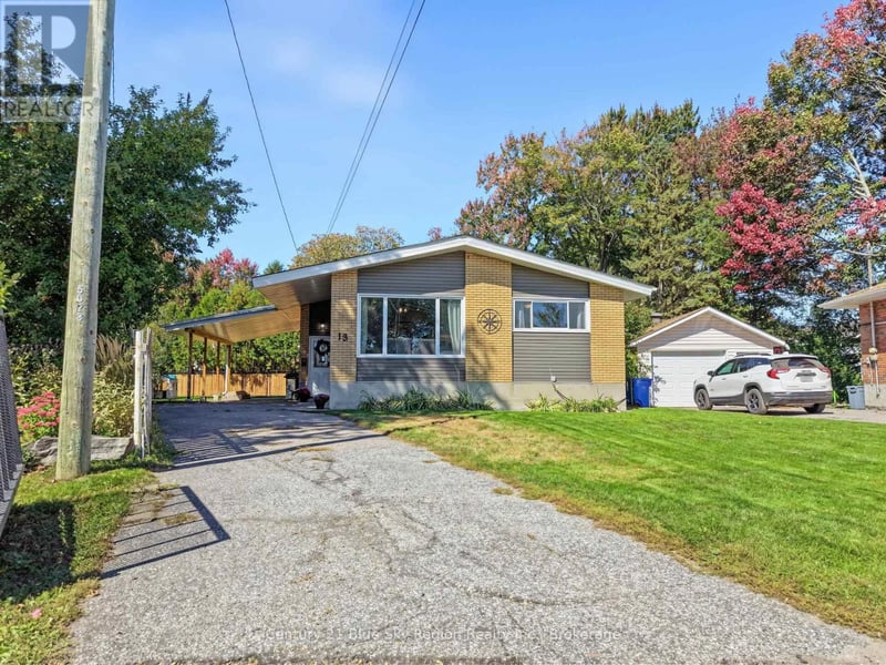 13 Milford Crescent, North Bay (Ferris), Ontario, P1A1M4, North Bay (Ferris), Ontario — photo 1 of 5