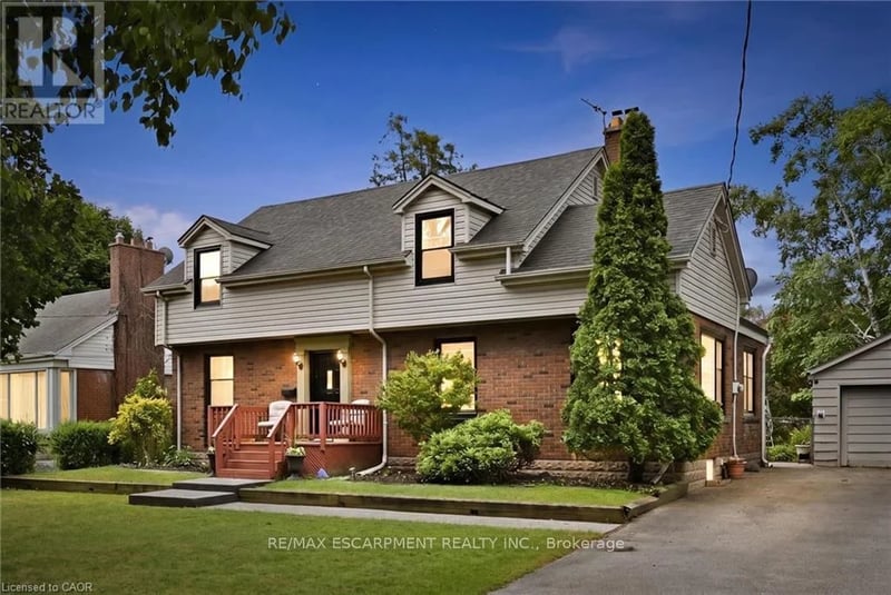 938 CLOVERLEAF Drive, Burlington (LaSalle), Ontario, L7T3Y9, Burlington (LaSalle), Ontario — photo 1 of 5