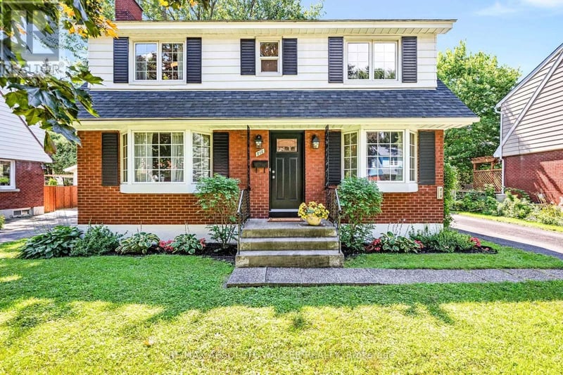 818 Colson Avenue, Ottawa, Ontario, K1G1R7, Ottawa, Ontario — photo 1 of 5