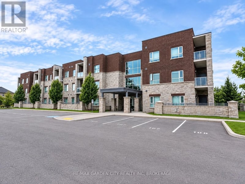 #304 529 South Pelham Road, Welland (West Welland), Ontario, L3C0H7, Welland (West Welland), Ontario — photo 1 of 5