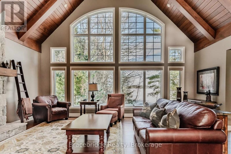 3876 Muskoka Rd 118 Highway West, Muskoka Lakes (Medora), Ontario, P0B1J0, Muskoka Lakes (Medora), Ontario — photo 1 of 5