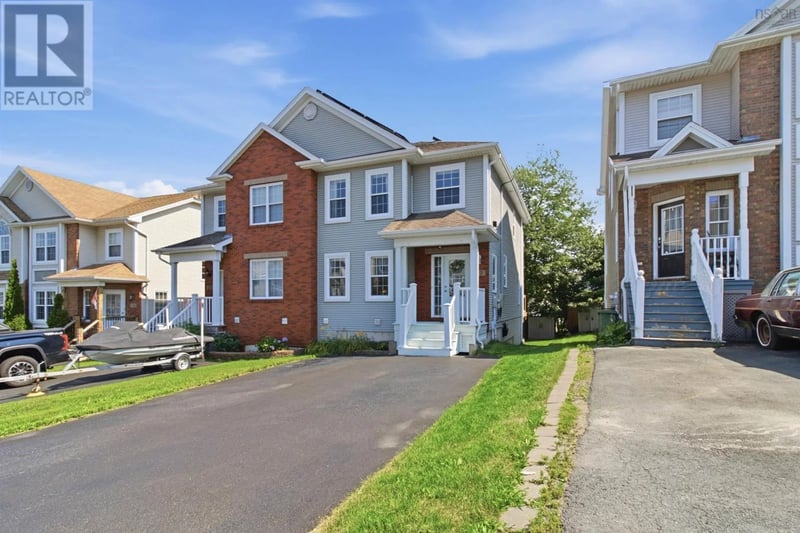 30 Outrigger Crescent, Halifax, Nova Scotia, B3M4V8, Halifax, Nova Scotia — photo 1 of 5