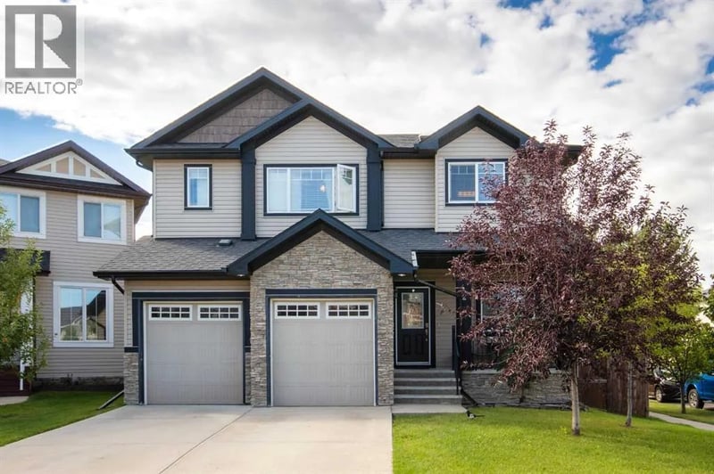 2 Baywater Cape, Airdrie, Alberta, T4B0B3, Airdrie, Alberta — photo 1 of 5