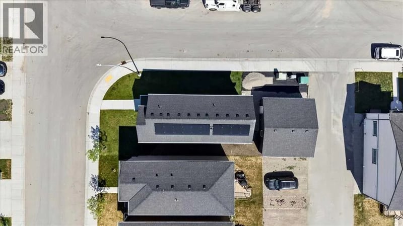 40 Amblefield View Northwest, Calgary, Alberta, T3P2B9, Calgary, Alberta — photo 1 of 5