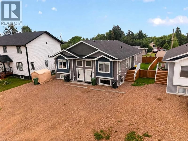 10225 105 Ave, La Crete, Alberta, T0H2H0, La Crete, Alberta — photo 1 of 5