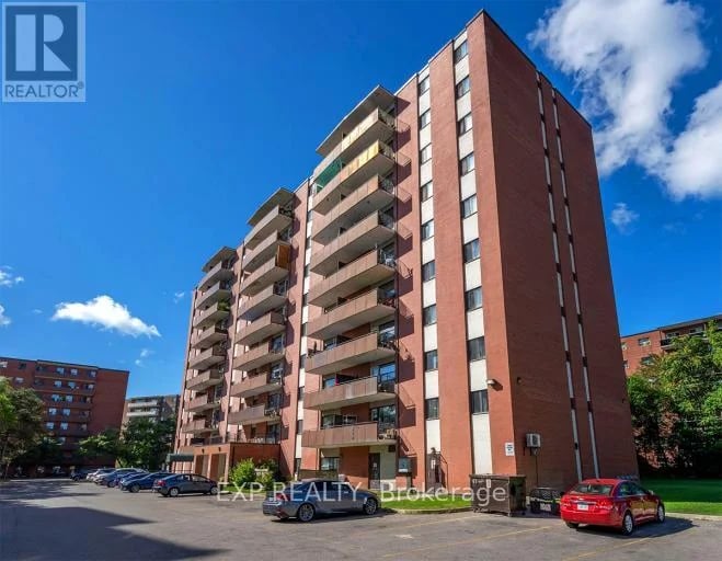 45 Paisley Boulevard West, Mississauga (Cooksville), Ontario, L5B1E4, Mississauga (Cooksville), Ontario — photo 1 of 5