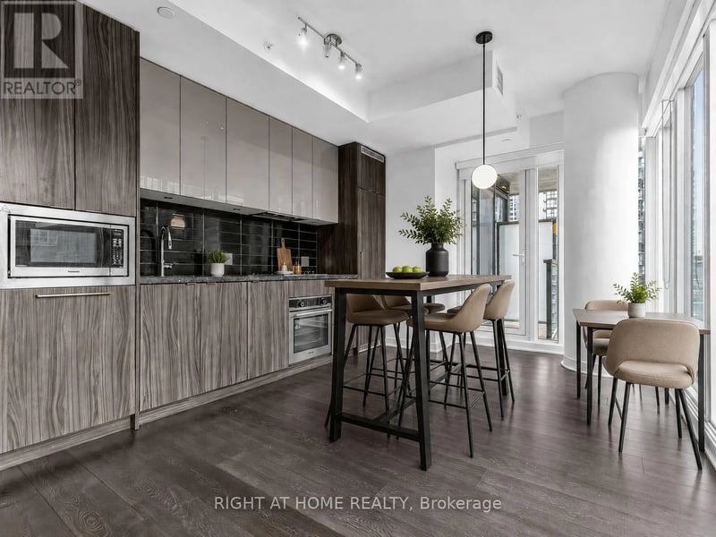 #3215 115 Blue Jays Way, Toronto (Waterfront Communities), Ontario, M5V0N4, Toronto (Waterfront Communities), Ontario — photo 1 of 5