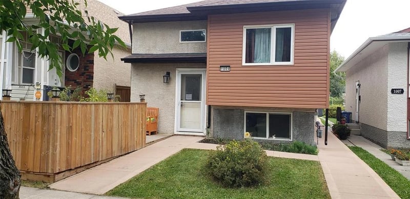 1009 Manitoba Avenue, Winnipeg, Manitoba, R2X0K2, Winnipeg, Manitoba — photo 2 of 5