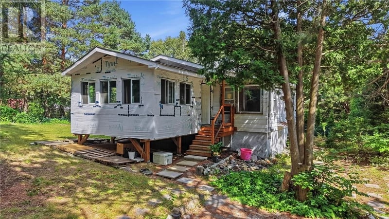 690 PEARSON Drive, Sudbury, Ontario, P3G1J3, Sudbury, Ontario — photo 1 of 5
