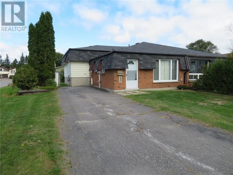 880 Woodbine Avenue, Sudbury, Ontario, P3A5A8, Sudbury, Ontario — photo 1 of 5