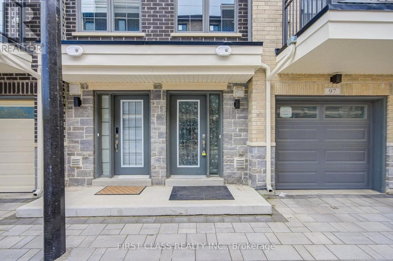 97 Clippers Crescent, Whitchurch-Stouffville (Stouffville), Ontario, L4A4X7, Whitchurch-Stouffville (Stouffville), Ontario — photo 1 of 5