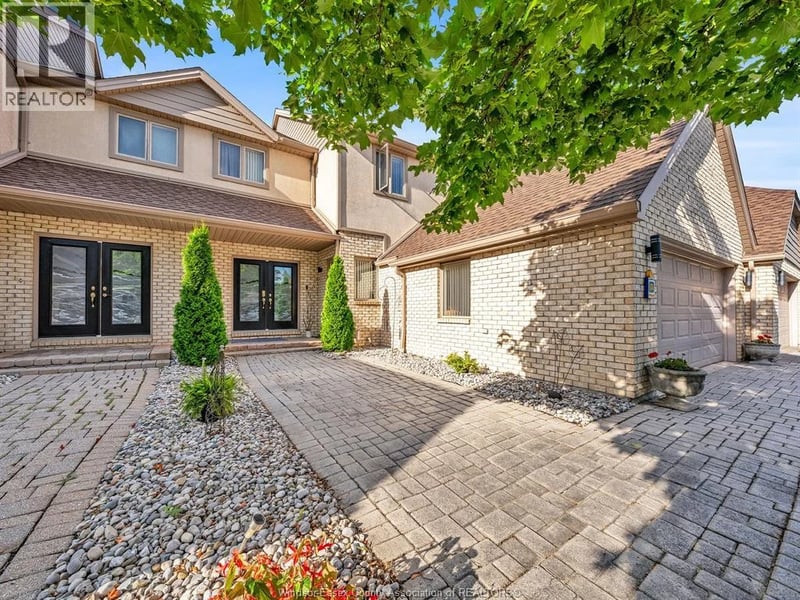 174 CRYSTAL HARBOUR, LaSalle, Ontario, N9J3M8, LaSalle, Ontario — photo 1 of 5