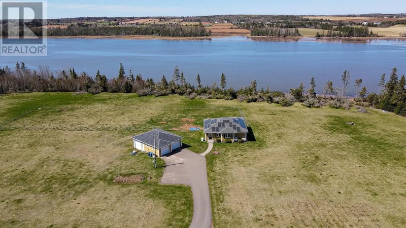 102 Patti Lane, Fort Augustus, Prince Edward Island, C1B3C2, Fort Augustus, Prince Edward Island — photo 1 of 5