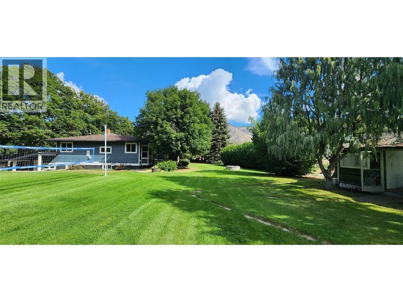 610 GILPIN Road, Grand Forks, British Columbia, V0H1H9, Grand Forks, British Columbia — photo 1 of 5