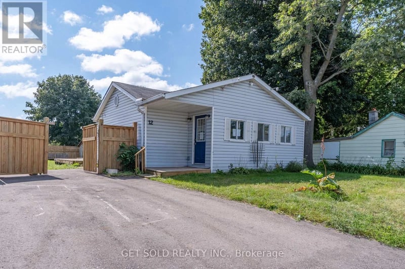 12 Vimy Street, Halton Hills (AC Acton), Ontario, L7J1S1, Halton Hills (AC Acton), Ontario — photo 1 of 5