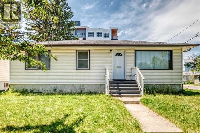 1701 32 Street Southwest, Calgary, Alberta, T3C1N6, Calgary, Alberta — photo 1 of 5