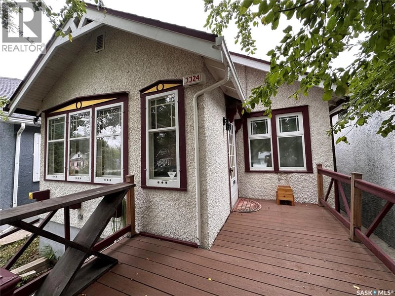 3324 College AVENUE, Regina, Saskatchewan, S4T1W2, Regina, Saskatchewan — photo 1 of 5