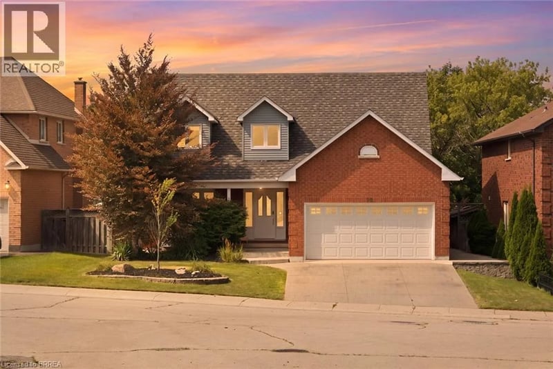 92 NATIONAL Drive, Hamilton, Ontario, L8G5B3, Hamilton, Ontario — photo 1 of 5
