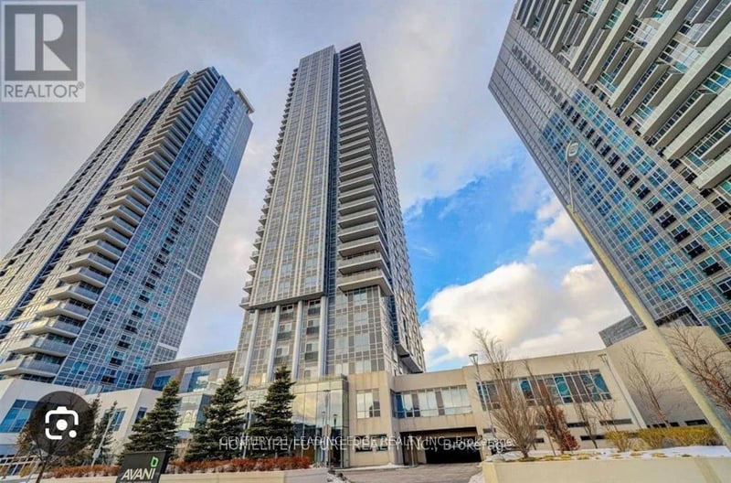 #1401 255 Village Green Square, Toronto (Agincourt South-Malvern West), Ontario, M1S0L7, Toronto (Agincourt South-Malvern West), Ontario — photo 1 of 5