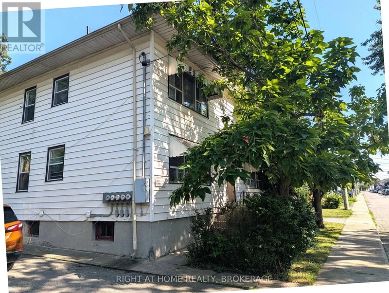 #2 60 Richmond Avenue, St. Catharines (E. Chester), Ontario, L2R3W7, St. Catharines (E. Chester), Ontario — photo 1 of 5