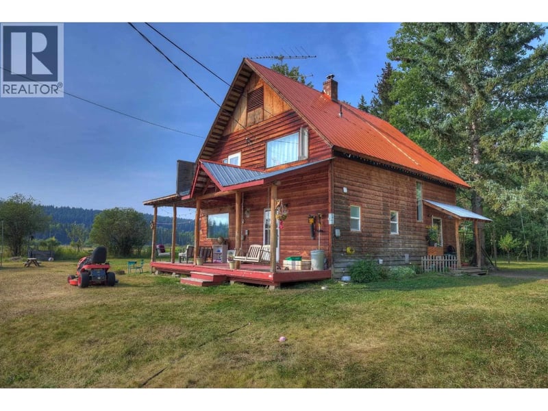 2211 DOYLE Road, 150 Mile House, British Columbia, V0K2G0, 150 Mile House, British Columbia — photo 1 of 5
