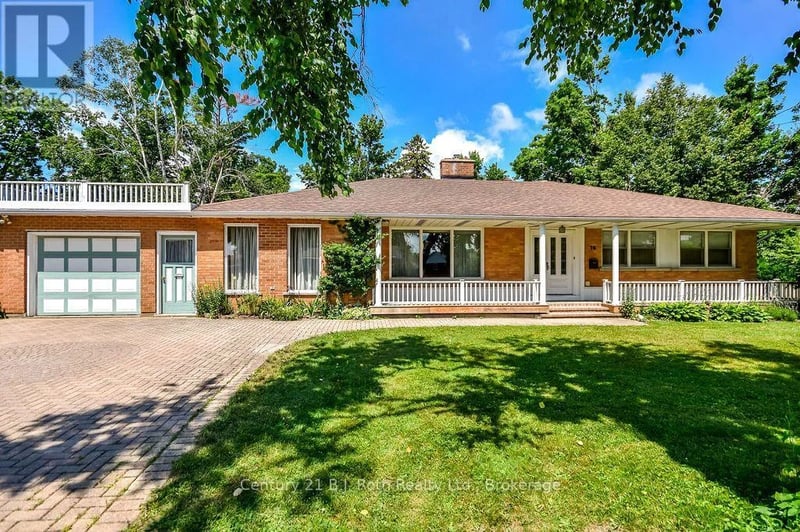 26 Dalton Crescent North, Orillia, Ontario, L3V5J5, Orillia, Ontario — photo 1 of 5