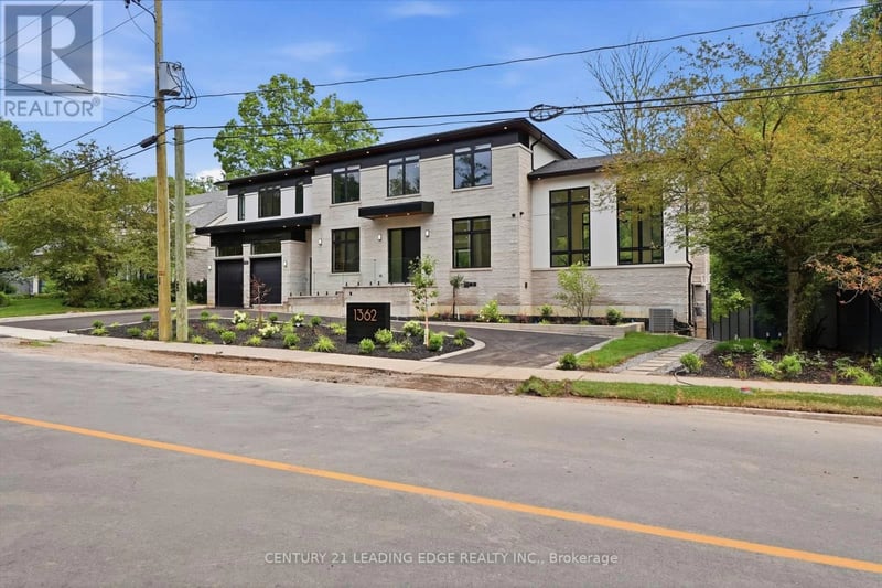 1362 Devon Road, Oakville (MO Morrison), Ontario, L6J2M1, Oakville (MO Morrison), Ontario — photo 1 of 5