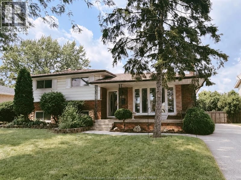 1116 SUMACH Crescent, Windsor, Ontario, N8S2S4, Windsor, Ontario — photo 1 of 5