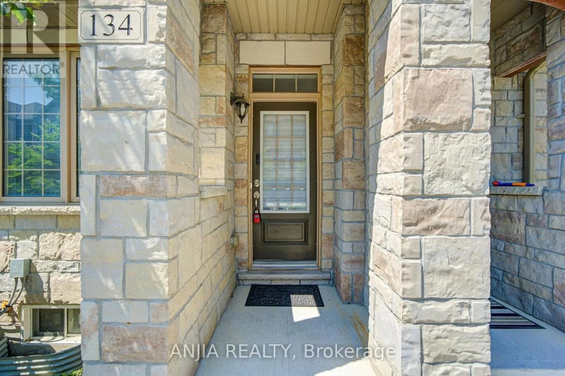 134 Frederick Wilson Avenue, Markham (Cornell), Ontario, L6B0R1, Markham (Cornell), Ontario — photo 1 of 5