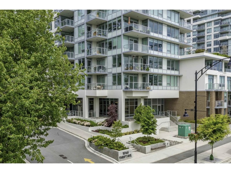 #1006 15165 THRIFT Avenue, White Rock, British Columbia, V4B0C1, White Rock, British Columbia — photo 1 of 5