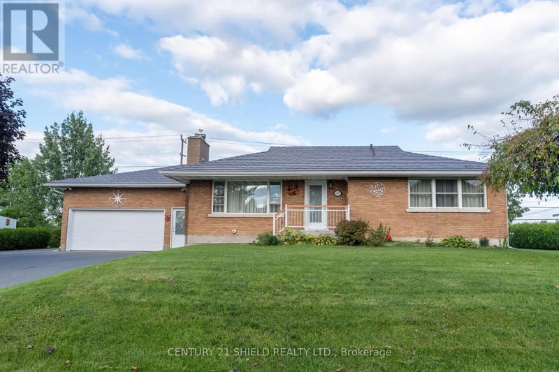 3477 Marydale Avenue, South Stormont, Ontario, K6K1P6, South Stormont, Ontario — photo 1 of 5