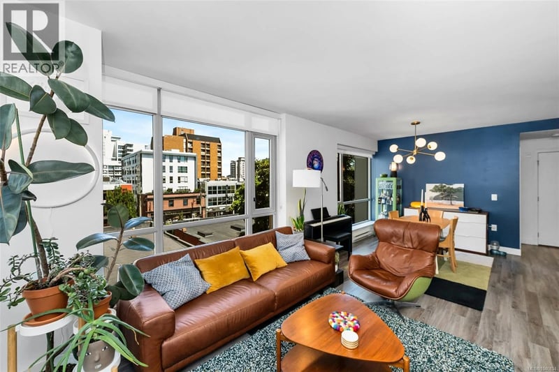 #402 838 Broughton Street, Victoria, British Columbia, V8W1E4, Victoria, British Columbia — photo 1 of 5