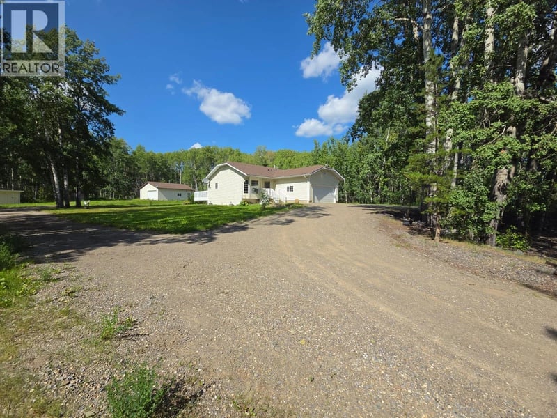 6708 Currier Road, Chetwynd, British Columbia, V0C1J0, Chetwynd, British Columbia — photo 1 of 5