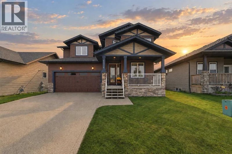 4016 45 Avenue, Sylvan Lake, Alberta, T4S0C1, Sylvan Lake, Alberta — photo 1 of 5