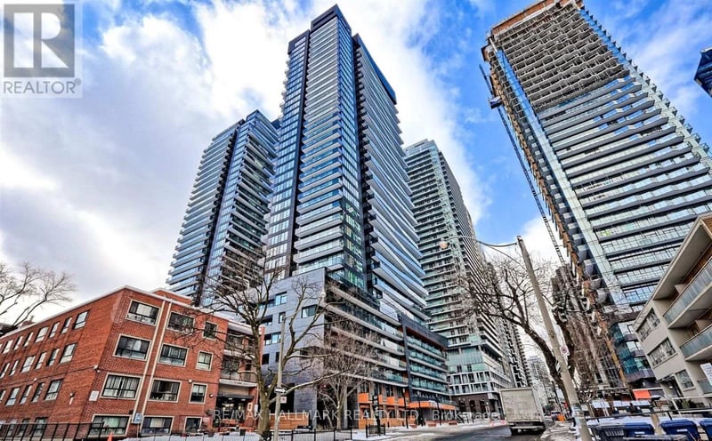 #1810 127 Broadway Avenue, Toronto (Mount Pleasant West), Ontario, M4P1V4, Toronto (Mount Pleasant West), Ontario — photo 1 of 5