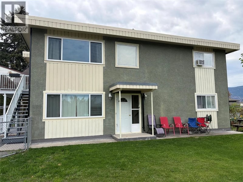 737 Ontario Street, Penticton, British Columbia, V2A4S4, Penticton, British Columbia — photo 1 of 5