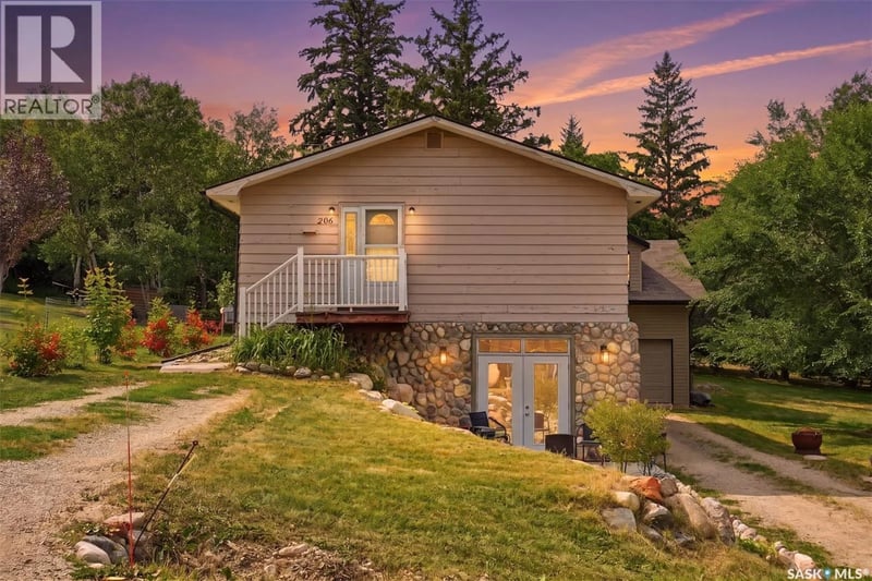 206 Richard STREET, Manitou Beach, Saskatchewan, S0K4T1, Manitou Beach, Saskatchewan — photo 1 of 5