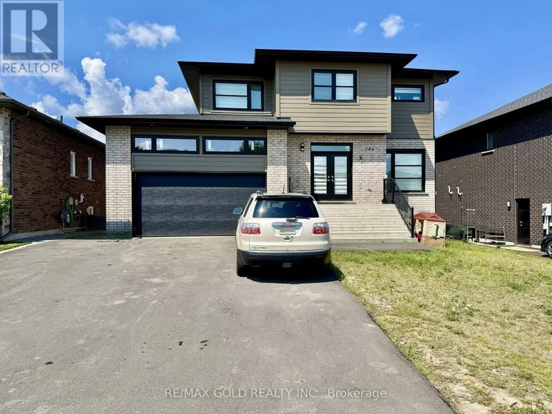 246 Jeanine Street North, Greater Sudbury (Sudbury), Ontario, P3B0E5, Greater Sudbury (Sudbury), Ontario — photo 1 of 5