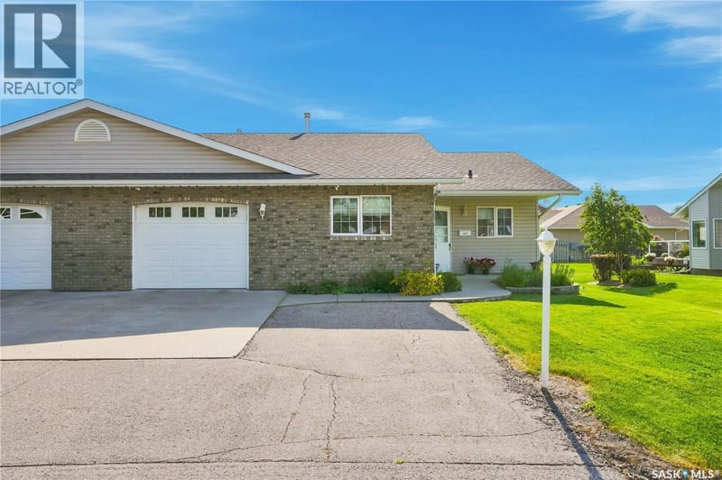 5012 Central AVENUE, Waldheim, Saskatchewan, S0K4R0, Waldheim, Saskatchewan — photo 1 of 5