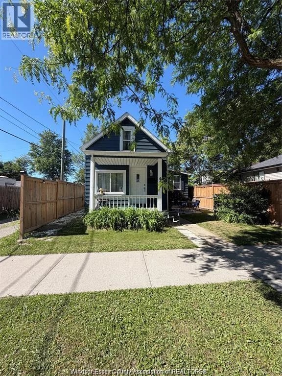 639 WATKINS, Windsor, Ontario, N9C2Y5, Windsor, Ontario — photo 1 of 5