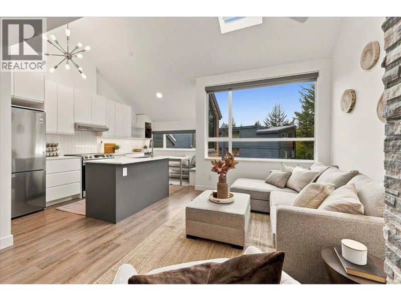 #9 2110 WHISTLER Road, Whistler, British Columbia, V8E0A6, Whistler, British Columbia — photo 1 of 5