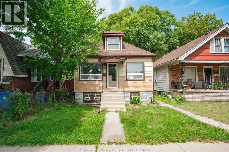 3668 KING Street, Windsor, Ontario, N9C1P5, Windsor, Ontario — photo 1 of 5