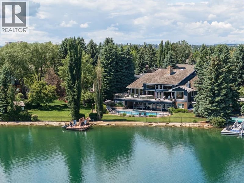 120 Lake Placid Green Southeast, Calgary, Alberta, T2J5V8, Calgary, Alberta — photo 1 of 5