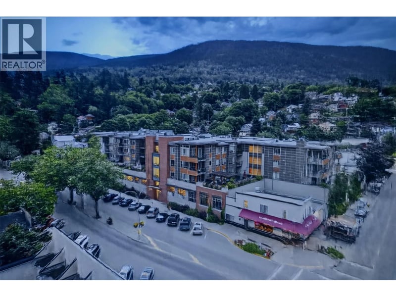 #301 710 Vernon Street, Nelson, British Columbia, V1L4G2, Nelson, British Columbia — photo 1 of 5