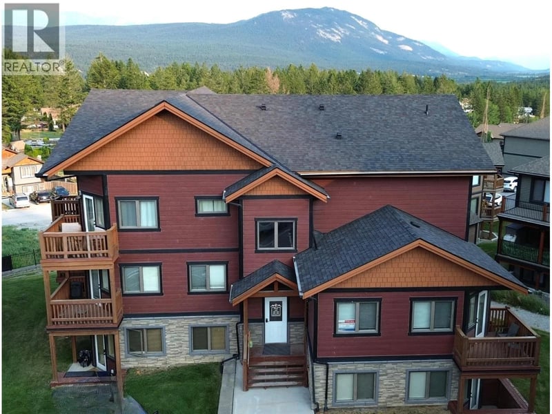 #205 7337 Prospector Avenue, Radium Hot Springs, British Columbia, V0A1M0, Radium Hot Springs, British Columbia — photo 1 of 5